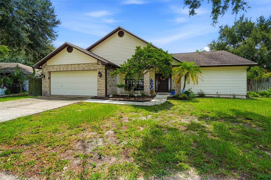 Property photo for 1150 WINDSOR WAY, Lutz, FL