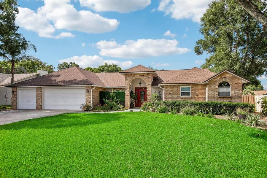 Property photo for 3949 APPLETREE DRIVE, Valrico, FL