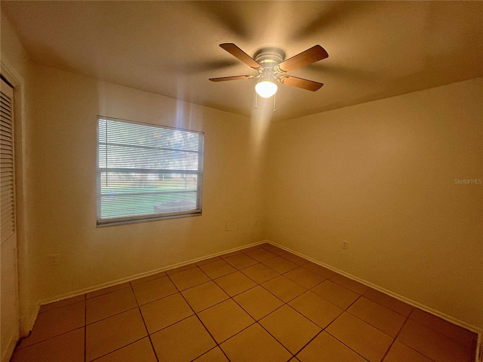705 BAYOU AVENUE, Tarpon Springs, FL 34689