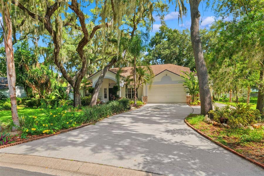 Property photo for 2770 BUCKHORN OAKS DRIVE, Valrico, FL