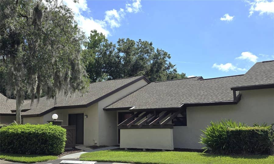 Property photo for 4045 BLUFF OAK COURT, Palm Harbor, FL