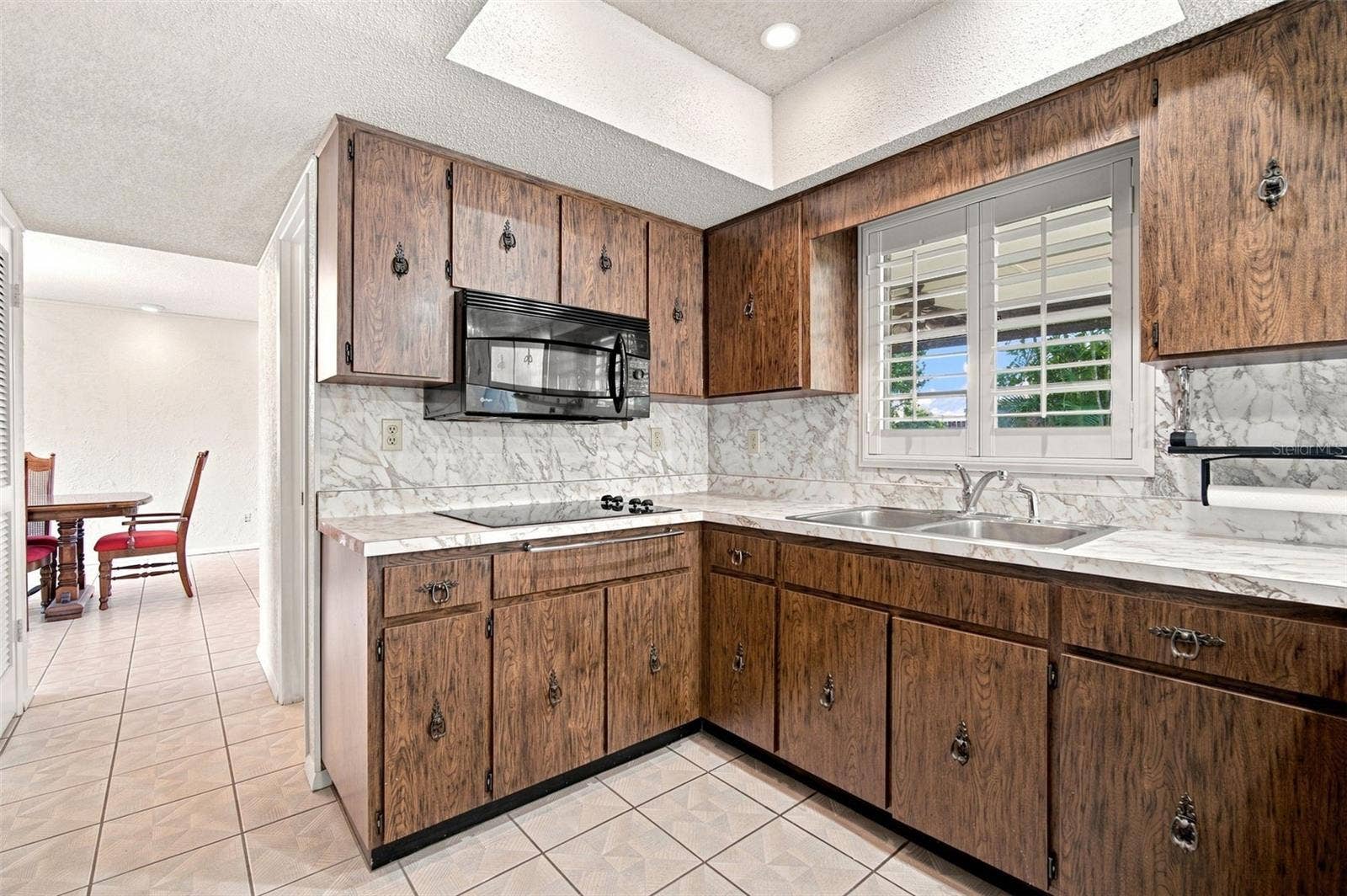 2705 SILVER LAKE AVENUE, Tampa, FL 33614