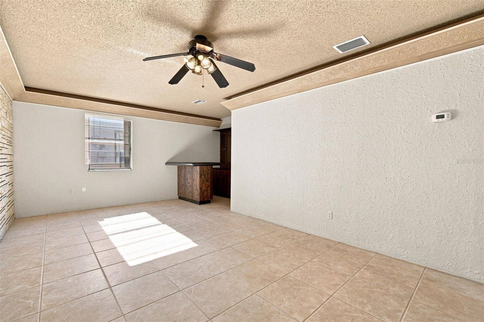 2705 SILVER LAKE AVENUE, Tampa, FL 33614