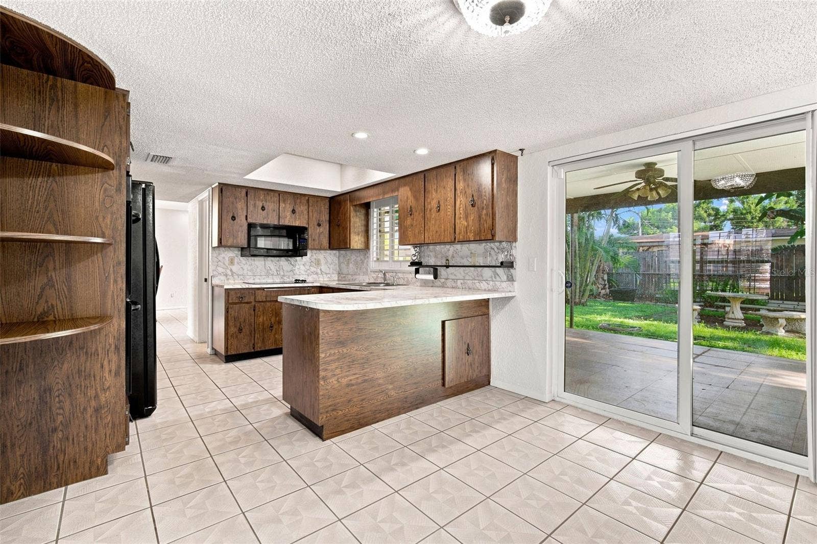 2705 SILVER LAKE AVENUE, Tampa, FL 33614