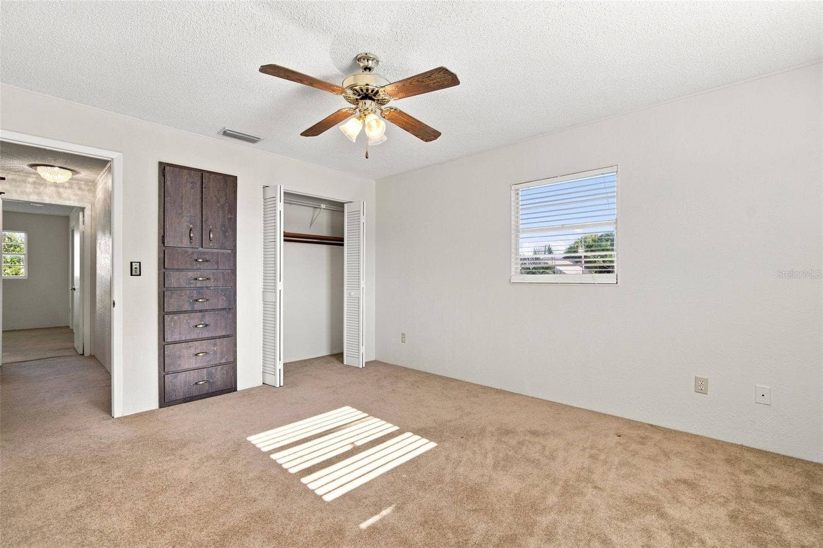 2705 SILVER LAKE AVENUE, Tampa, FL 33614