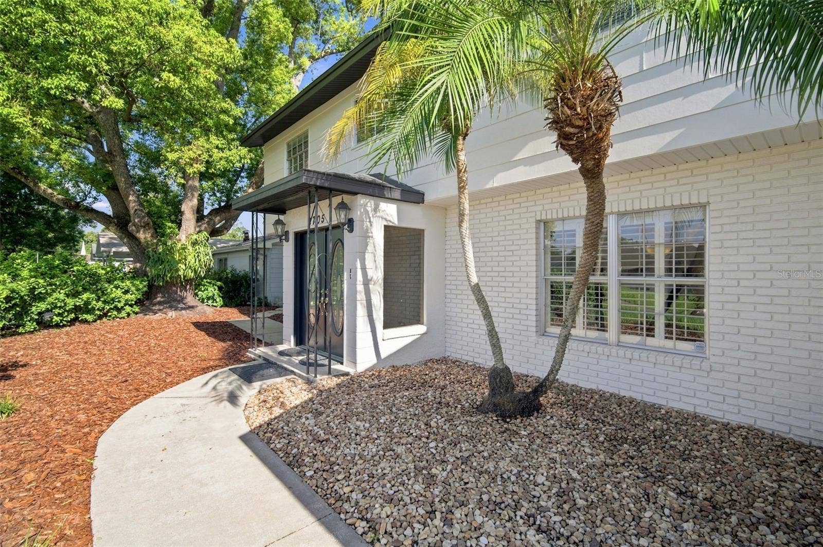 2705 SILVER LAKE AVENUE, Tampa, FL 33614