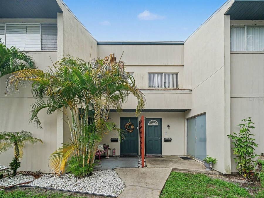 Property photo for 908 BYRON LANE, #6, Sarasota, FL