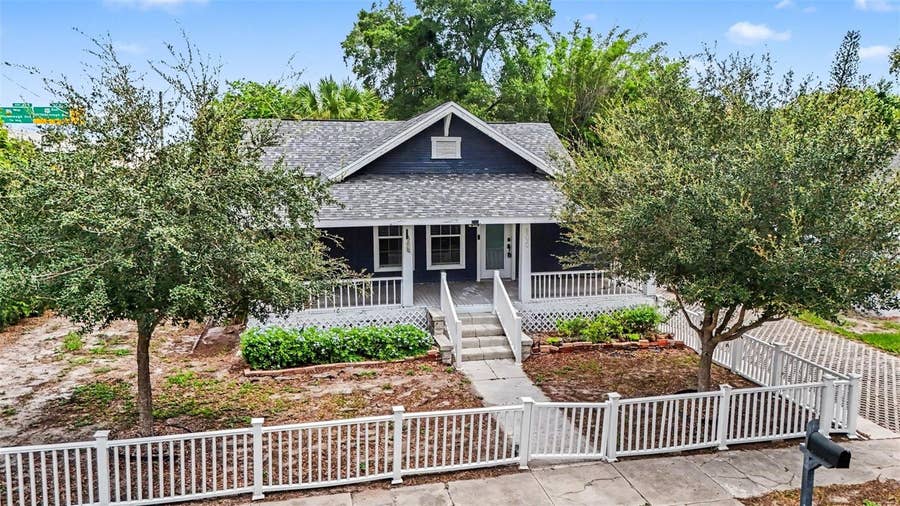 Property photo for 800 E GENESEE STREET, Tampa, FL