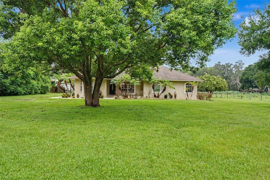 Property photo for 4618 REOLA ROAD, Dover, FL
