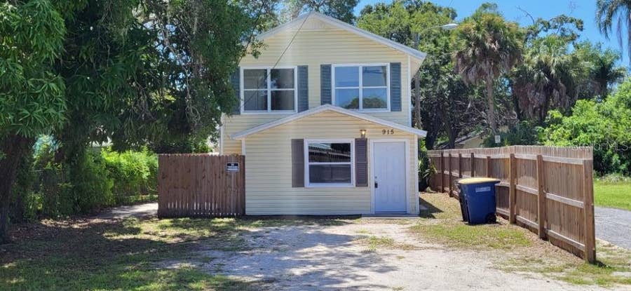 Property photo for 915 SEMINOLE STREET, Clearwater, FL