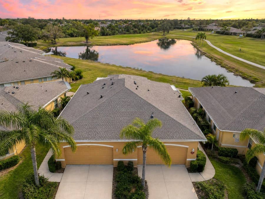 Property photo for 970 PEMBROKE POINT WAY, Sun City Center, FL