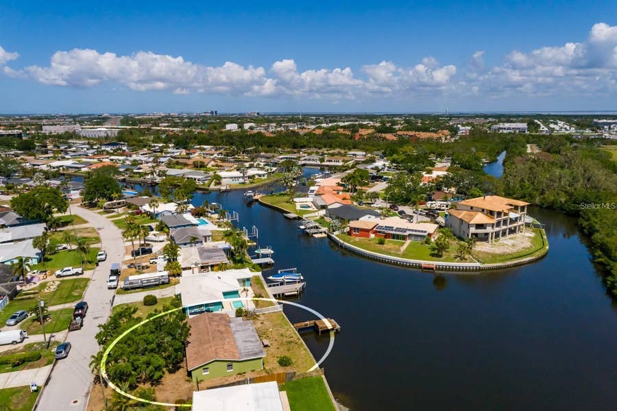 Property photo for 9439 SUN ISLE DRIVE NE, St Petersburg, FL