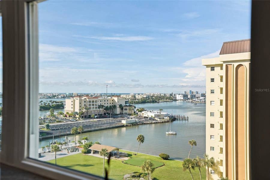Property photo for 4550 COVE CIRCLE, #1009, St Petersburg, FL