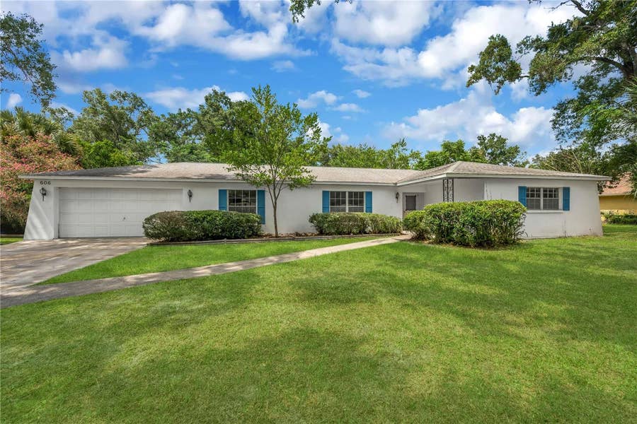 Property photo for 606 GREENBRIAR DRIVE, Brandon, FL