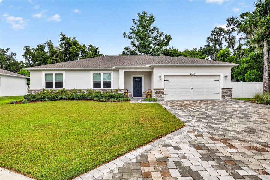 Property photo for 37581 TERI COURT, Dade City, FL