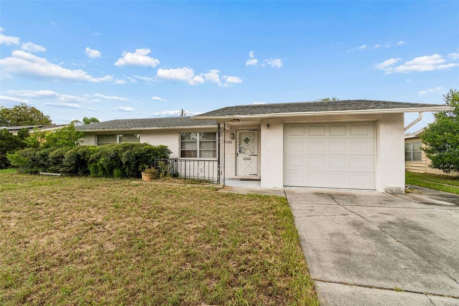 Property photo for 7520 BOUGENVILLE DRIVE, Port Richey, FL