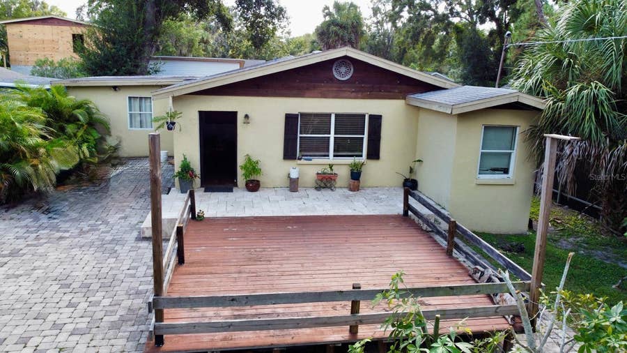 Property photo for 10004 MEMORIAL HIGHWAY, Tampa, FL