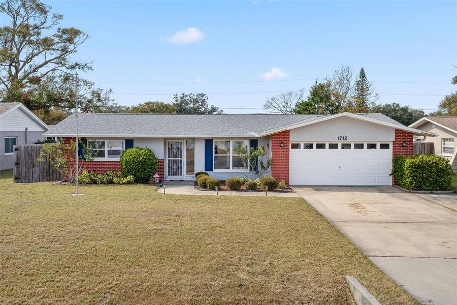 Property photo for 1712 THOMAS DRIVE, Clearwater, FL