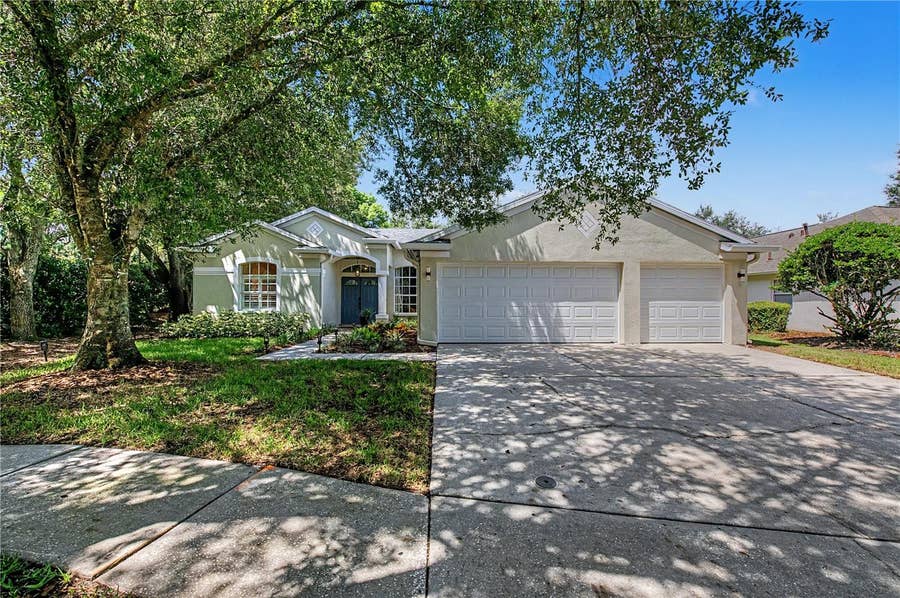 Property photo for 9402 HUNTERS POND DRIVE, Tampa, FL