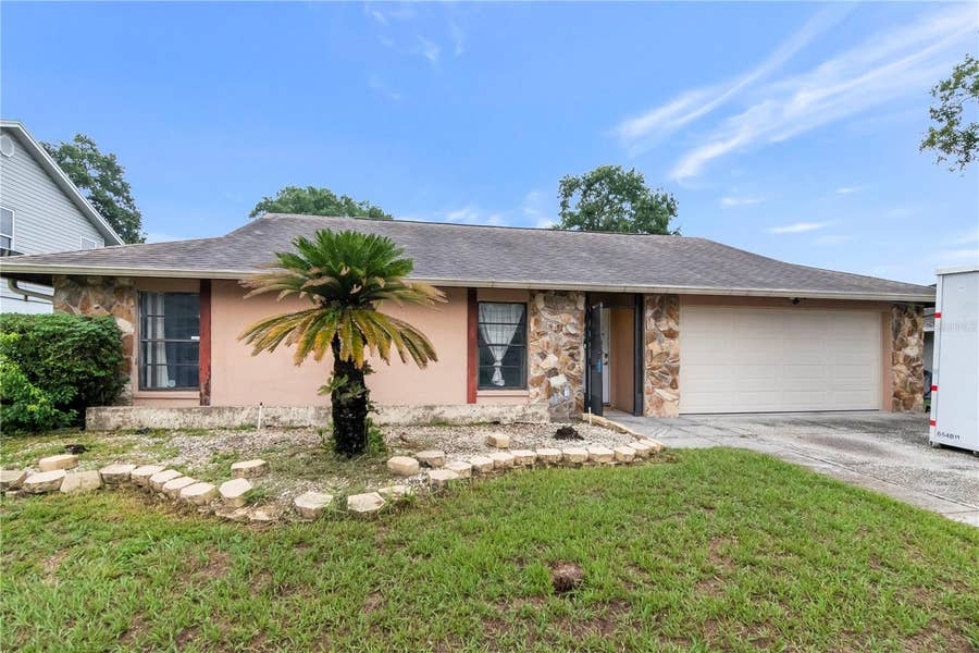 Property photo for 13613 OLD FARM DRIVE, Tampa, FL
