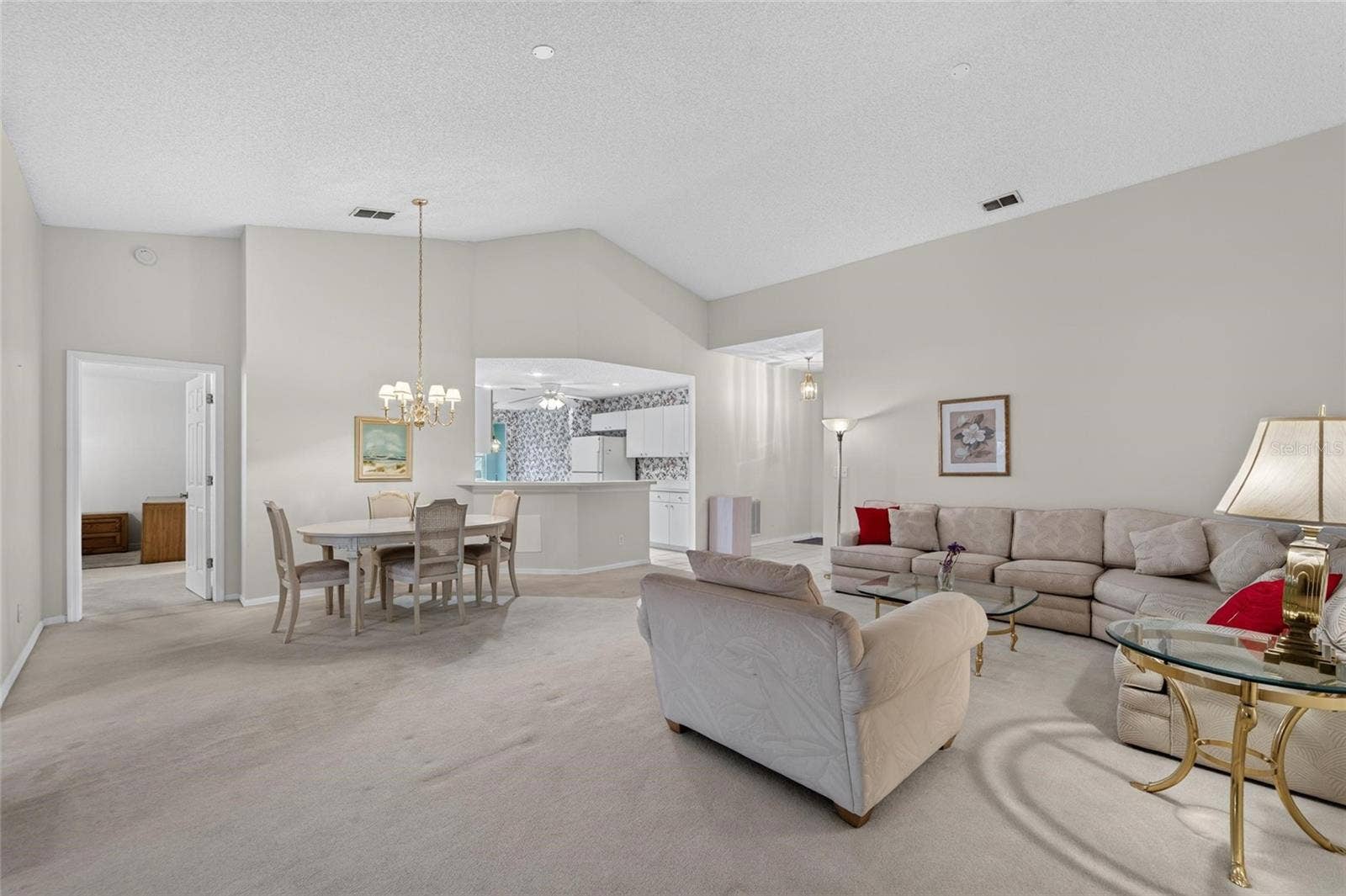 1023 MCDANIEL STREET, #139, Sun City Center, FL 33573 Large Open Concept Living Area