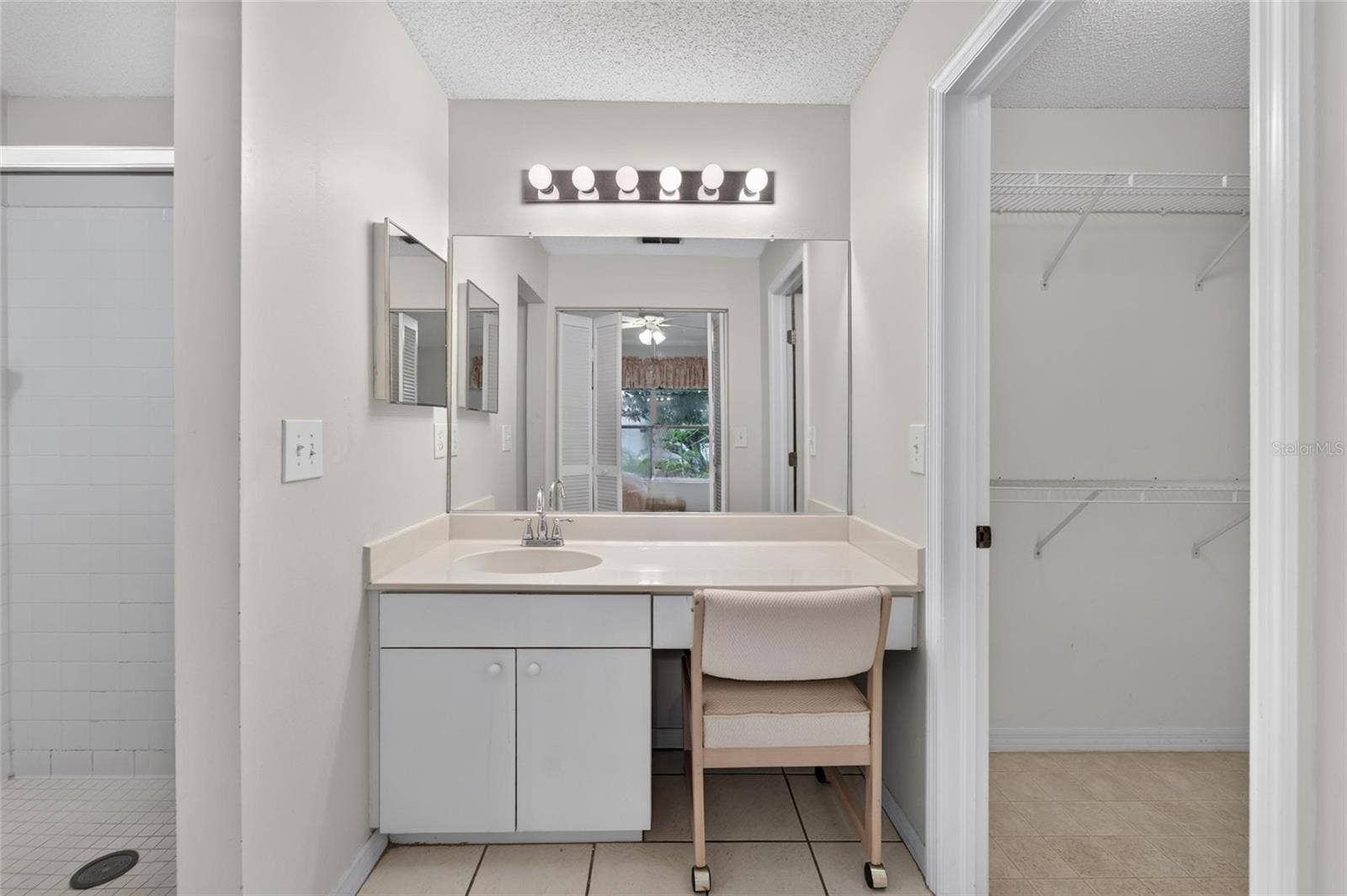 1023 MCDANIEL STREET, #139, Sun City Center, FL 33573 Seated Vanity in Primary Bath