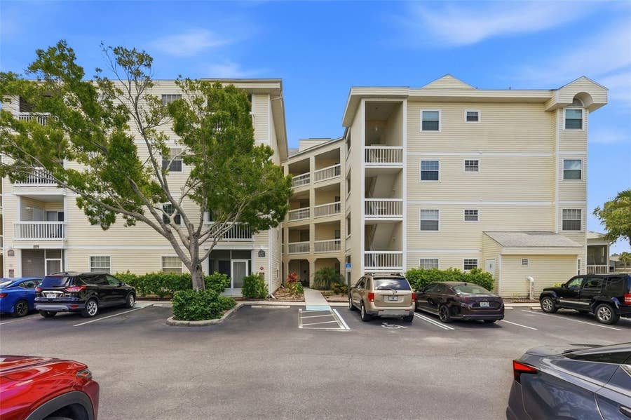 Property photo for 6817 STONES THROW CIRCLE N, #17208, St Petersburg, FL