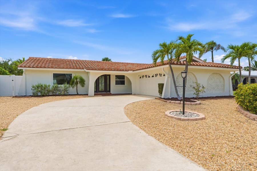 Property photo for 230 N TESSIER DRIVE, St Pete Beach, FL