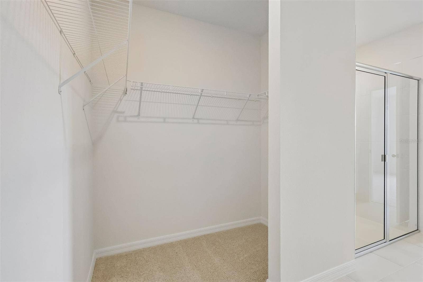 2194 WILDBERRY WAY, Minneola, FL 34715 2194 WILDBERRY WAY, Minneola, FL 34715