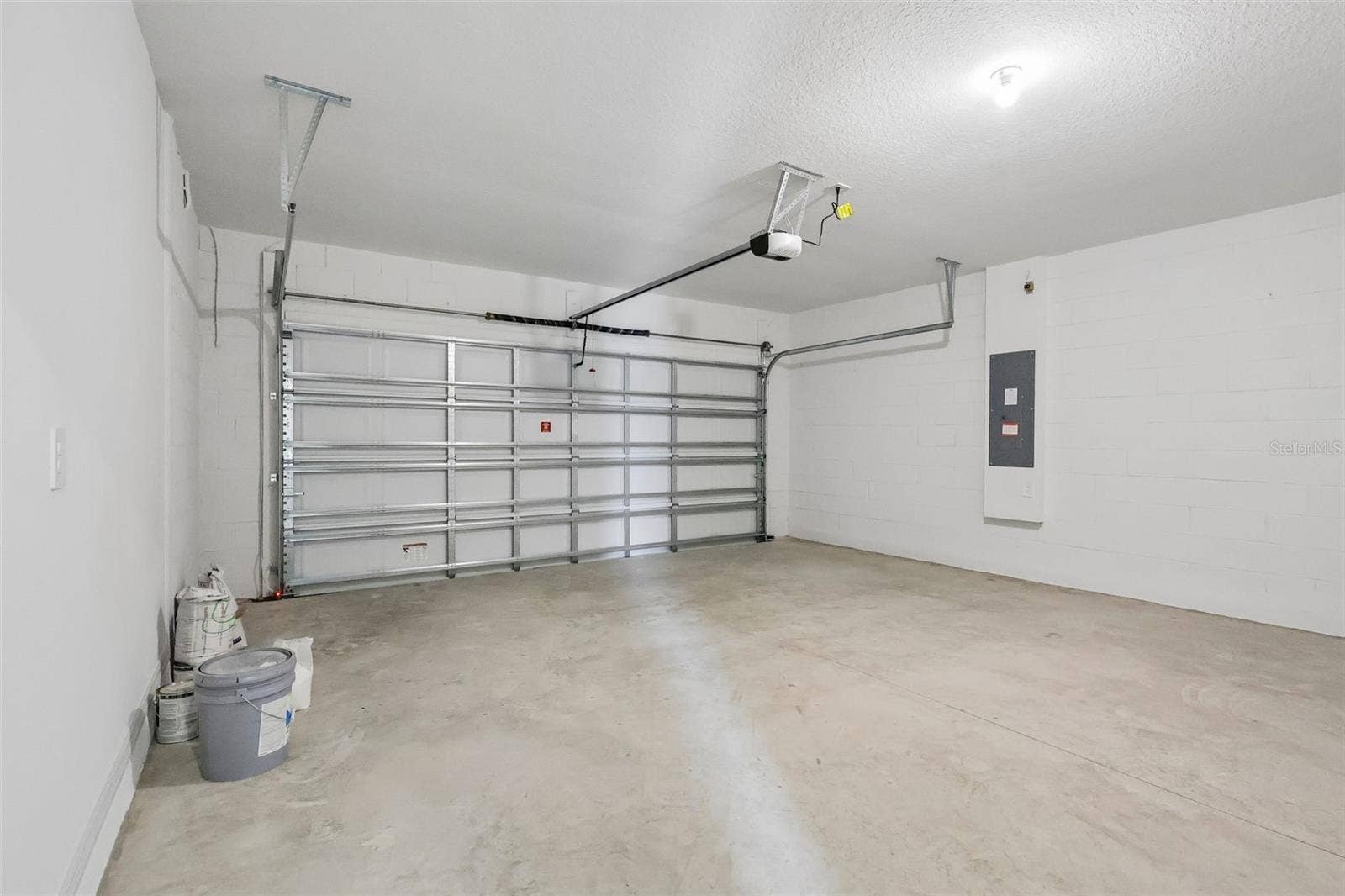 2194 WILDBERRY WAY, Minneola, FL 34715 2194 WILDBERRY WAY, Minneola, FL 34715