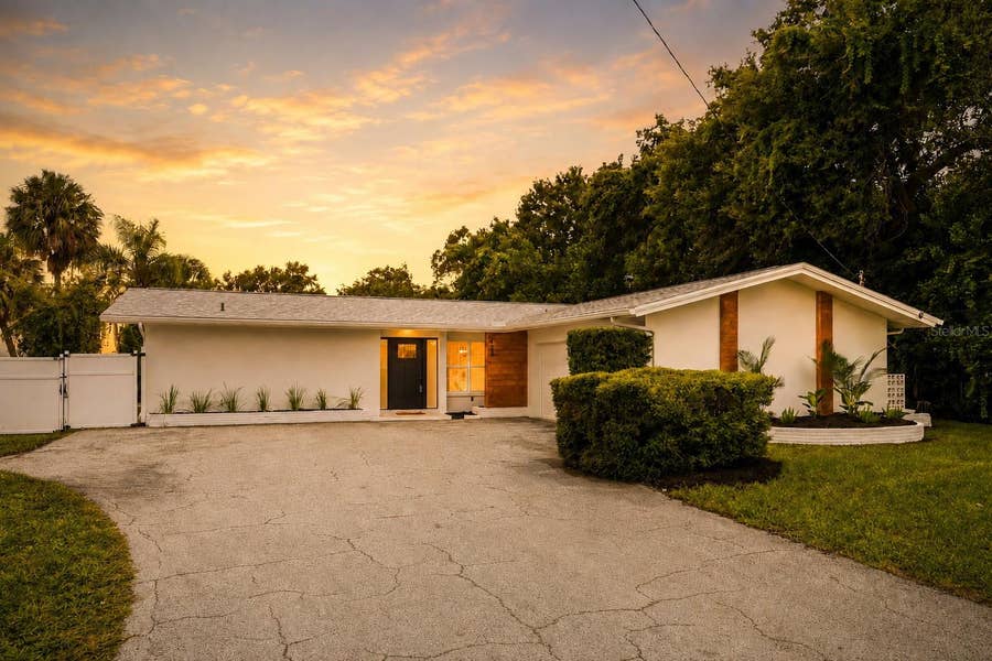 Property photo for 435 MEHLENBACHER ROAD, Largo, FL