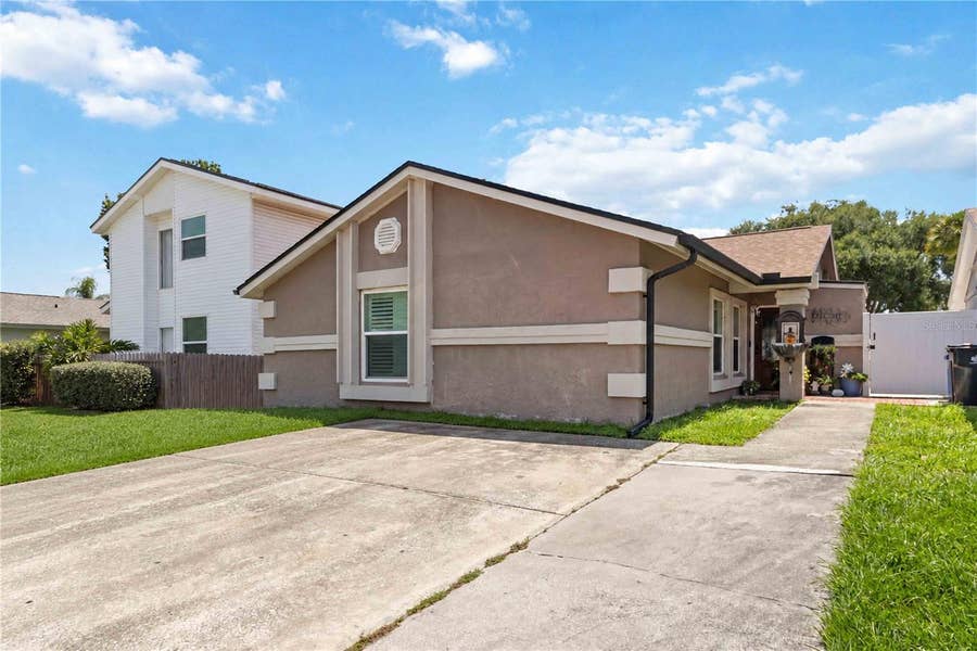 Property photo for 10327 PARKCREST DRIVE, Tampa, FL