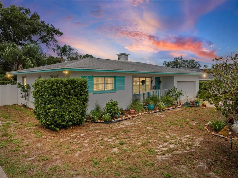 Property photo for 1006 DUMONT DRIVE, Dunedin, FL