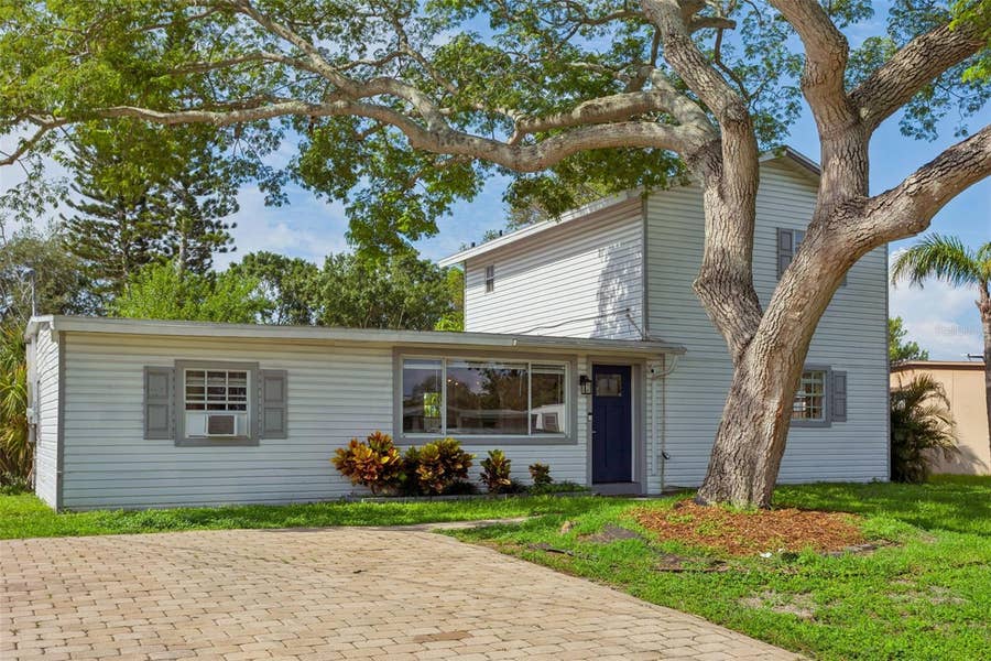 Property photo for 4012 W FAIRVIEW HEIGHTS, Tampa, FL