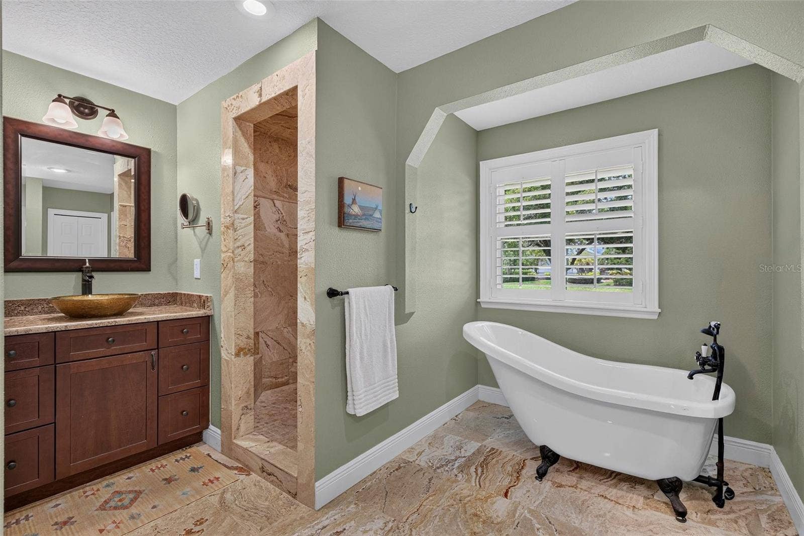 2604 ROYAL LIVERPOOL DRIVE, Tarpon Springs, FL 34688 2604 ROYAL LIVERPOOL DRIVE, Tarpon Springs, FL 34688
