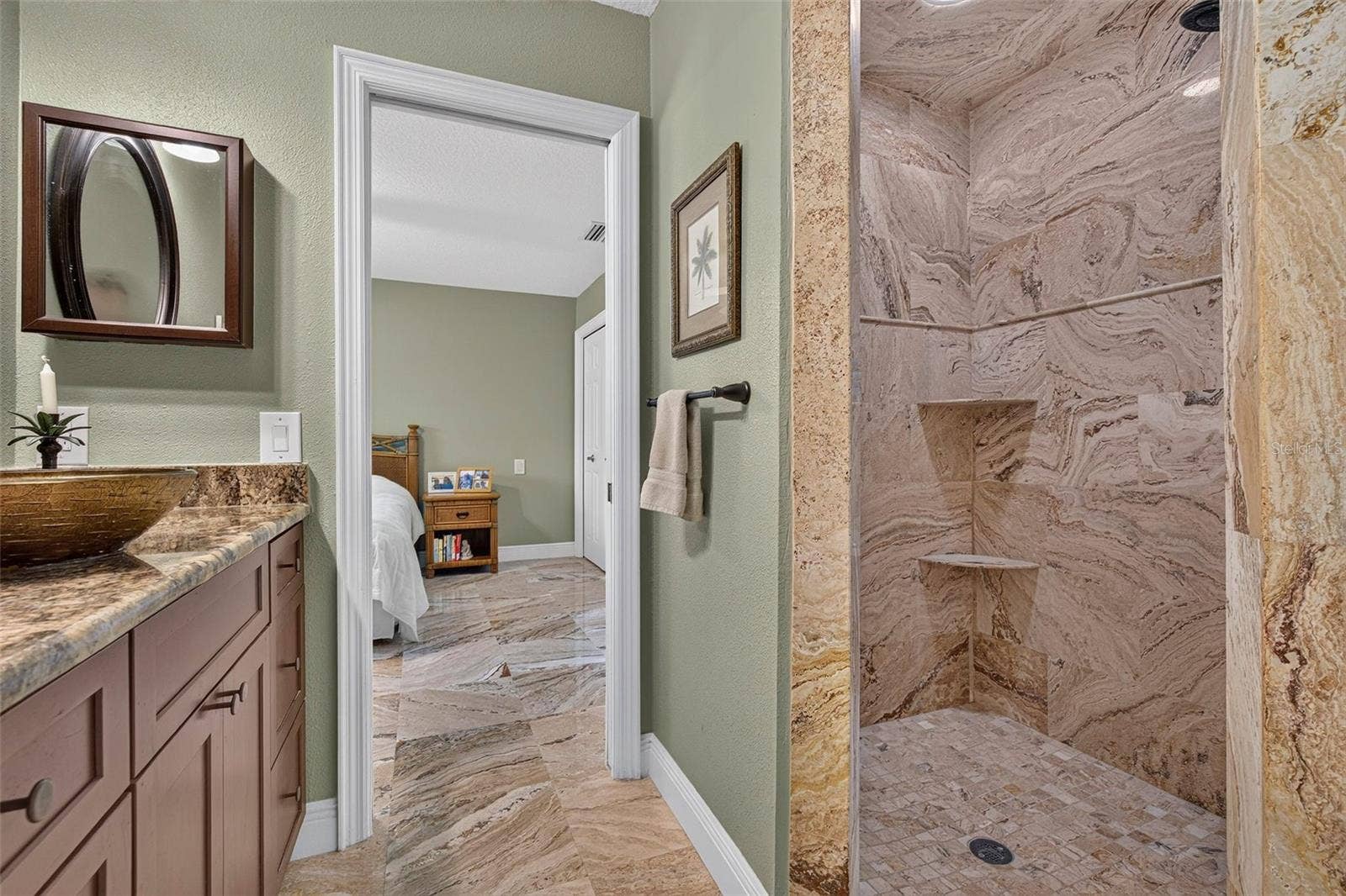 2604 ROYAL LIVERPOOL DRIVE, Tarpon Springs, FL 34688 2604 ROYAL LIVERPOOL DRIVE, Tarpon Springs, FL 34688