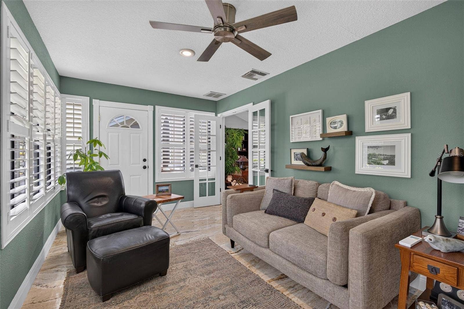 2604 ROYAL LIVERPOOL DRIVE, Tarpon Springs, FL 34688 2604 ROYAL LIVERPOOL DRIVE, Tarpon Springs, FL 34688