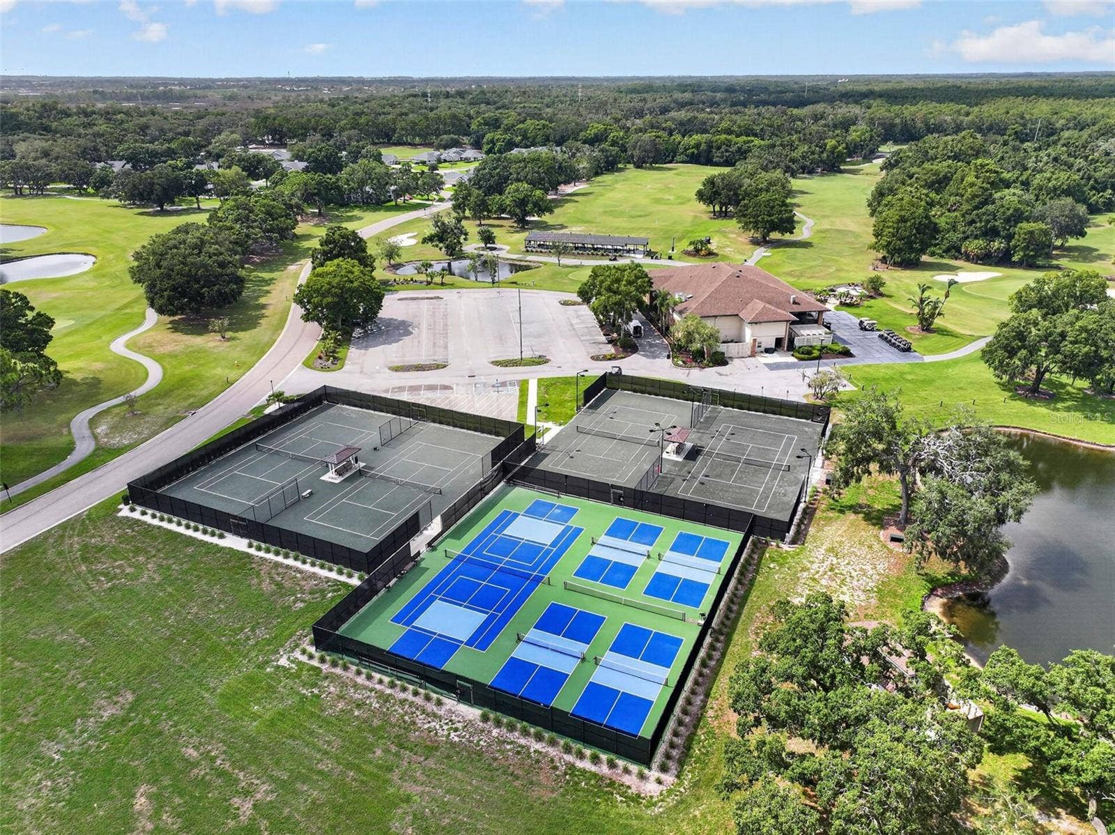 2604 ROYAL LIVERPOOL DRIVE, Tarpon Springs, FL 34688 Pickleball and Tennis Courts Available with Membership
