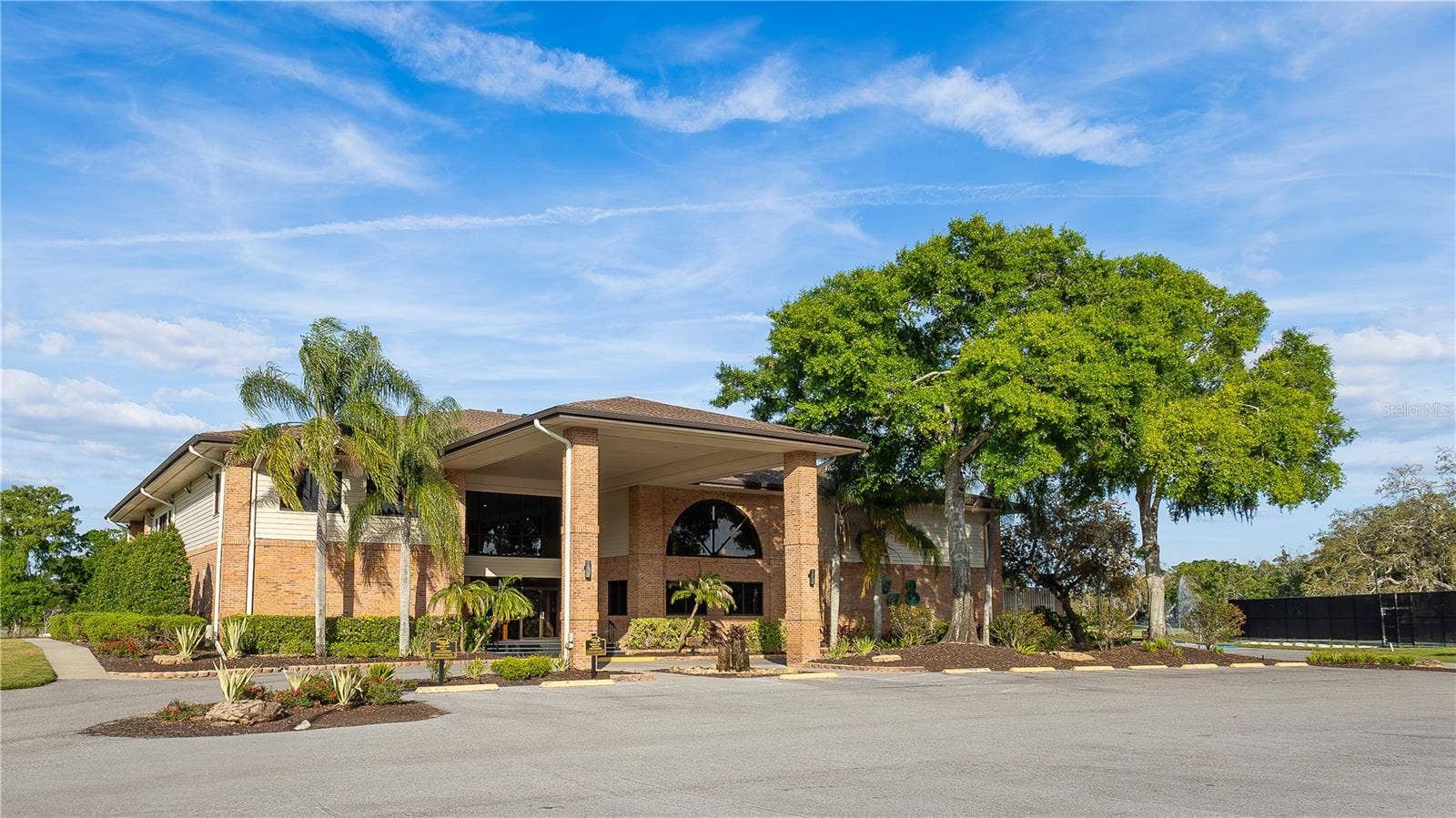 2604 ROYAL LIVERPOOL DRIVE, Tarpon Springs, FL 34688 2604 ROYAL LIVERPOOL DRIVE, Tarpon Springs, FL 34688