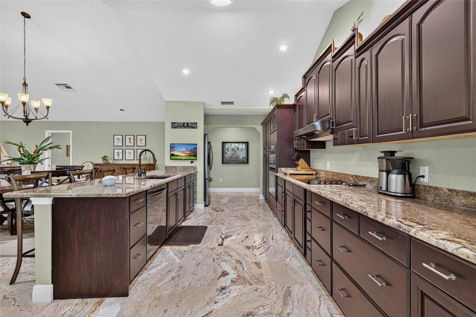 2604 ROYAL LIVERPOOL DRIVE, Tarpon Springs, FL 34688 2604 ROYAL LIVERPOOL DRIVE, Tarpon Springs, FL 34688