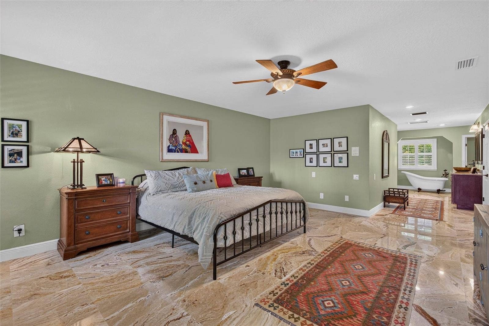 2604 ROYAL LIVERPOOL DRIVE, Tarpon Springs, FL 34688 2604 ROYAL LIVERPOOL DRIVE, Tarpon Springs, FL 34688