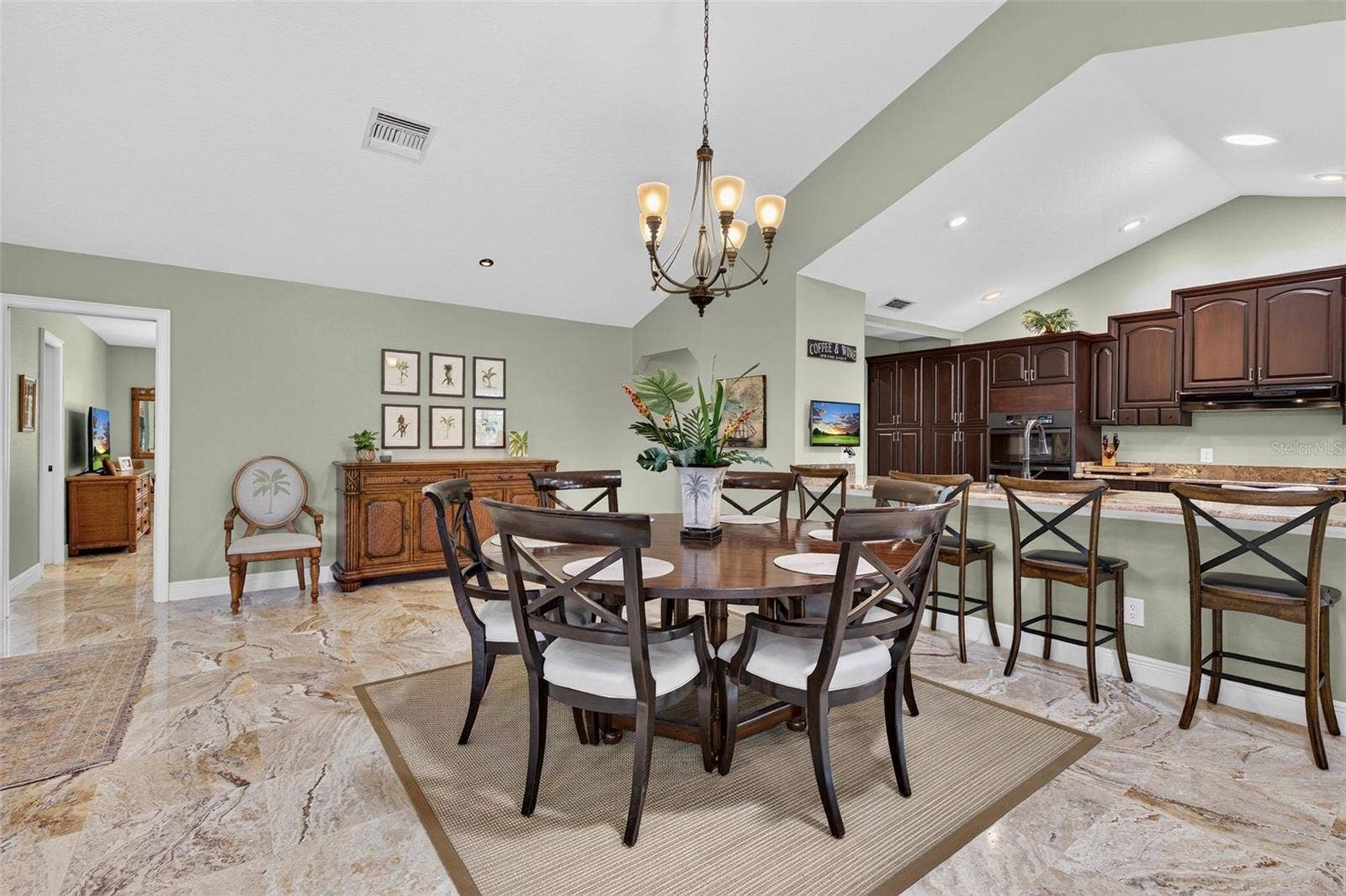 2604 ROYAL LIVERPOOL DRIVE, Tarpon Springs, FL 34688 2604 ROYAL LIVERPOOL DRIVE, Tarpon Springs, FL 34688