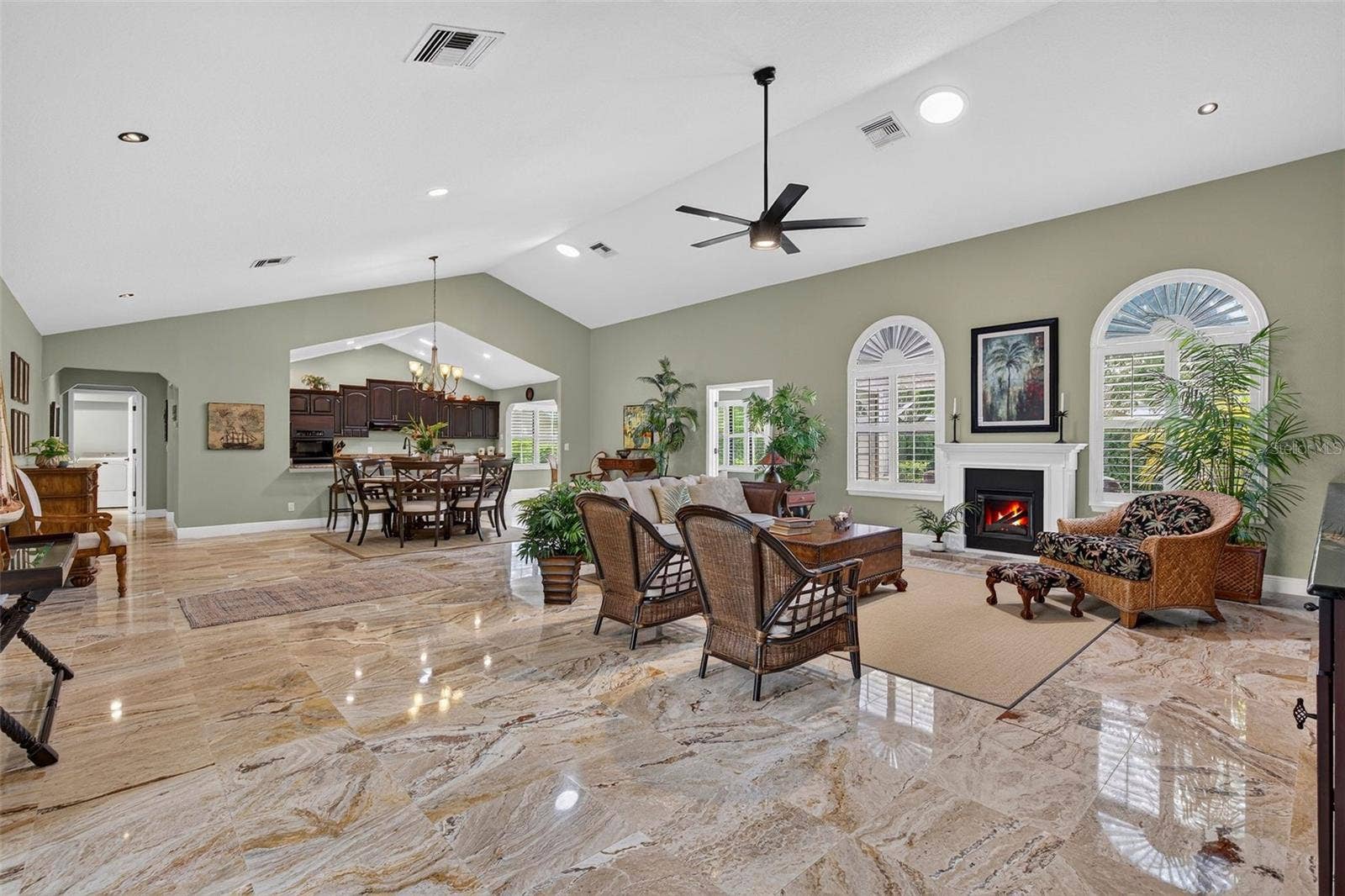 2604 ROYAL LIVERPOOL DRIVE, Tarpon Springs, FL 34688 2604 ROYAL LIVERPOOL DRIVE, Tarpon Springs, FL 34688