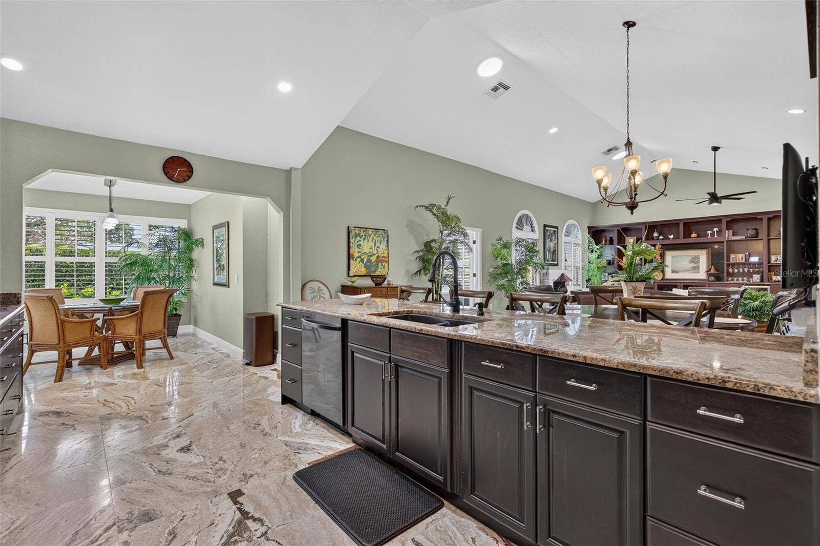2604 ROYAL LIVERPOOL DRIVE, Tarpon Springs, FL 34688 2604 ROYAL LIVERPOOL DRIVE, Tarpon Springs, FL 34688