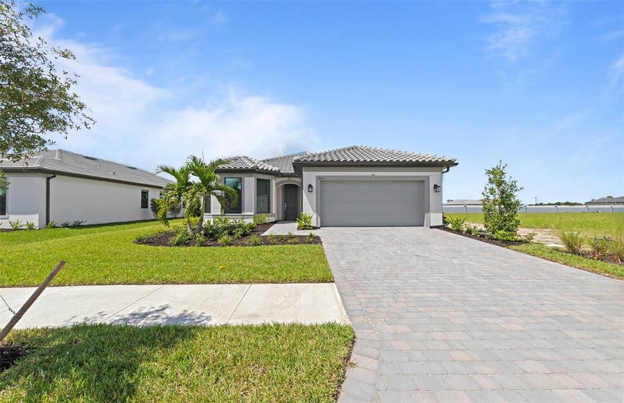 Property photo for 4415 LAKESIDE GROVE, North Port, FL