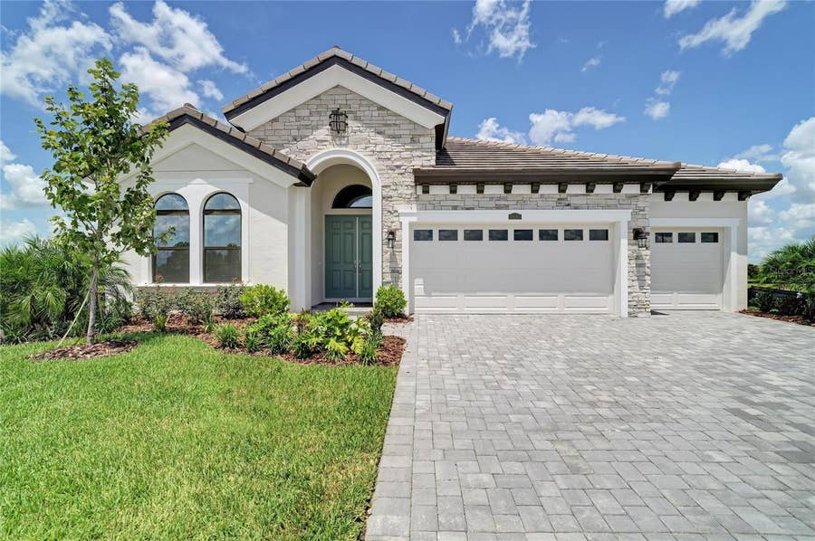 Property photo for 10183 LILAC MANOR TRACE, San Antonio, FL