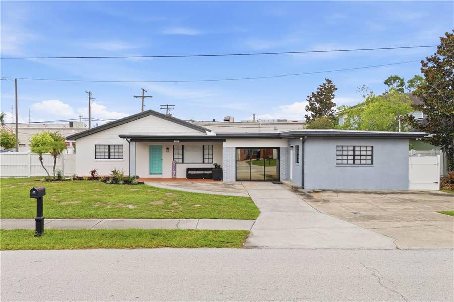Property photo for 2607 W CREST AVENUE, Tampa, FL