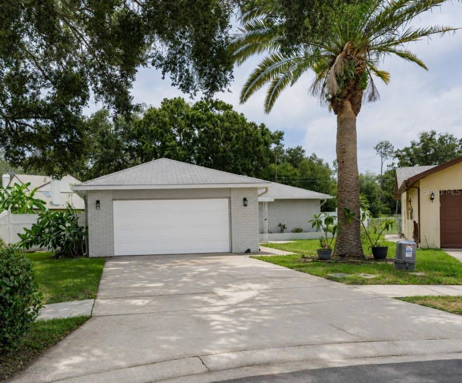 Property photo for 2308 LISTON CIRCLE, Palm Harbor, FL