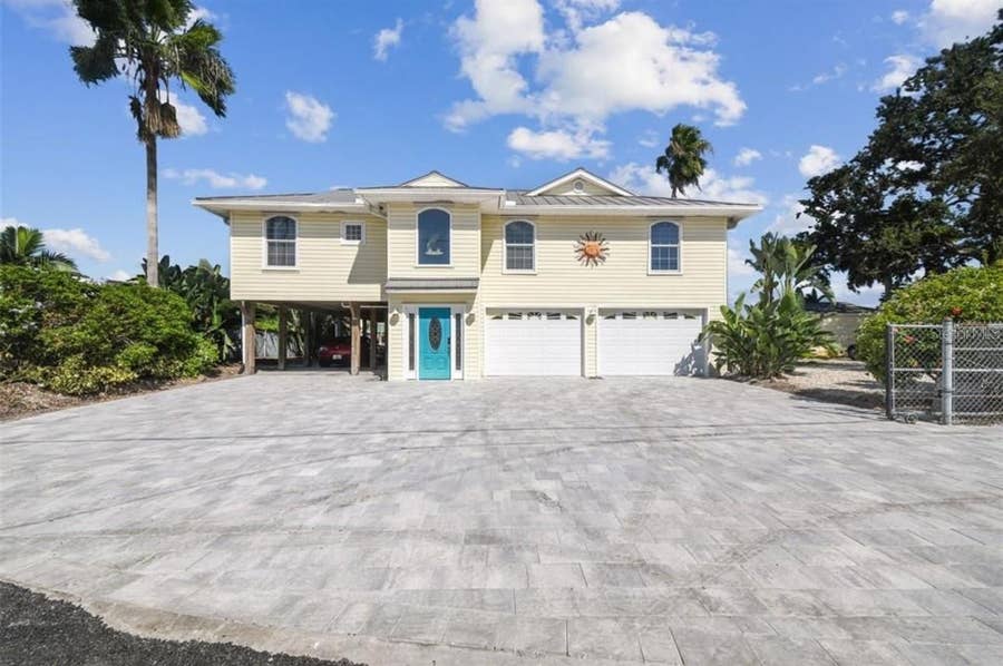 Property photo for 9914 ALAVISTA DRIVE, Gibsonton, FL