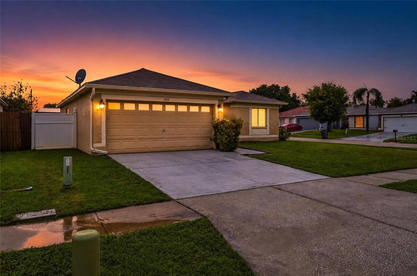 1210 BLUFIELD AVENUE, Brandon, FL 33511 1210 BLUFIELD AVENUE, Brandon, FL 33511